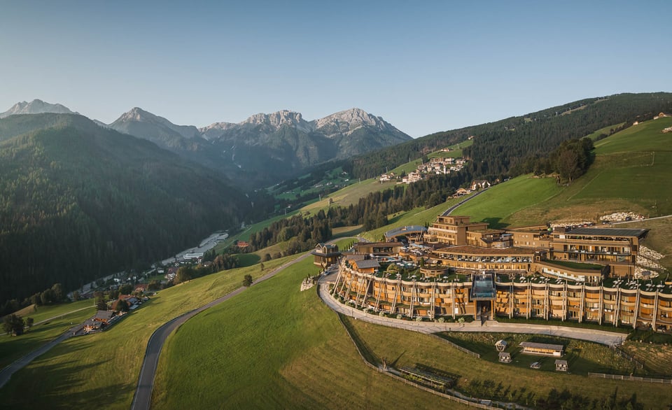 Hotel Hubertus, how it began