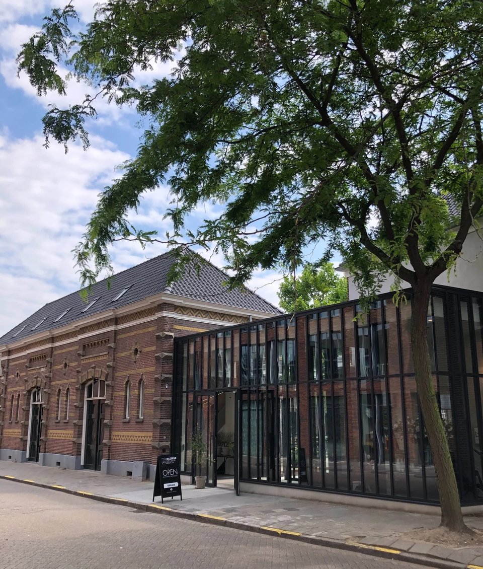 Kazerne Hotel, how it began