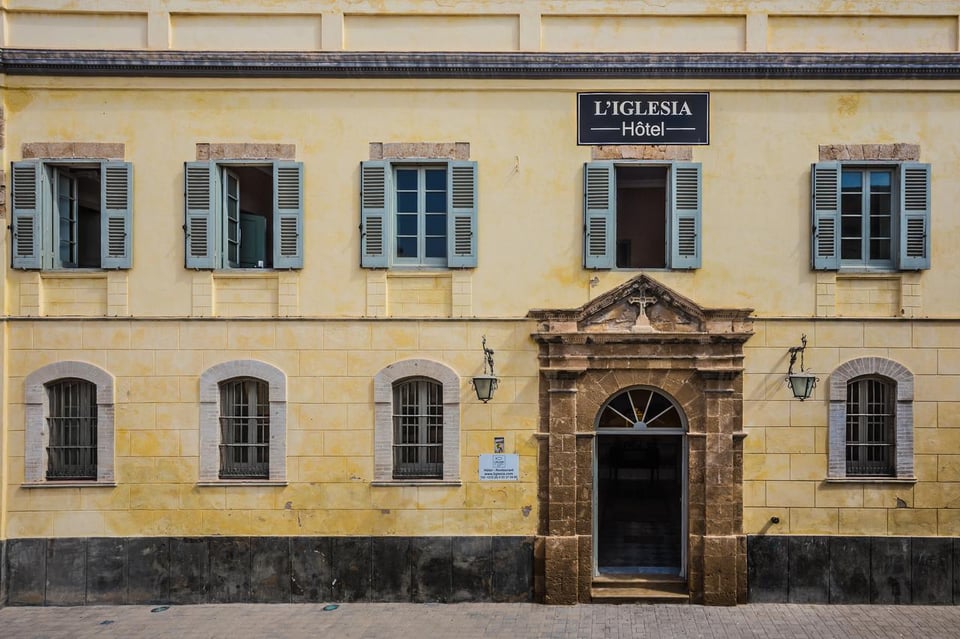 Hôtel L'Iglesia, how it began