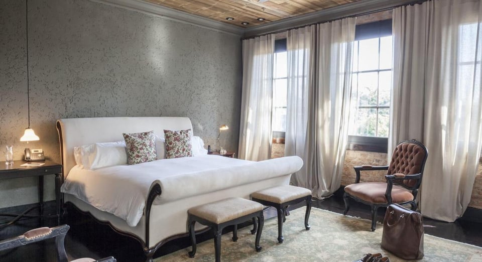 Factoria Hotel