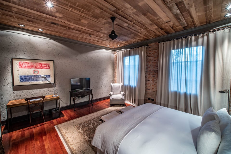 Factoria Hotel, rooms