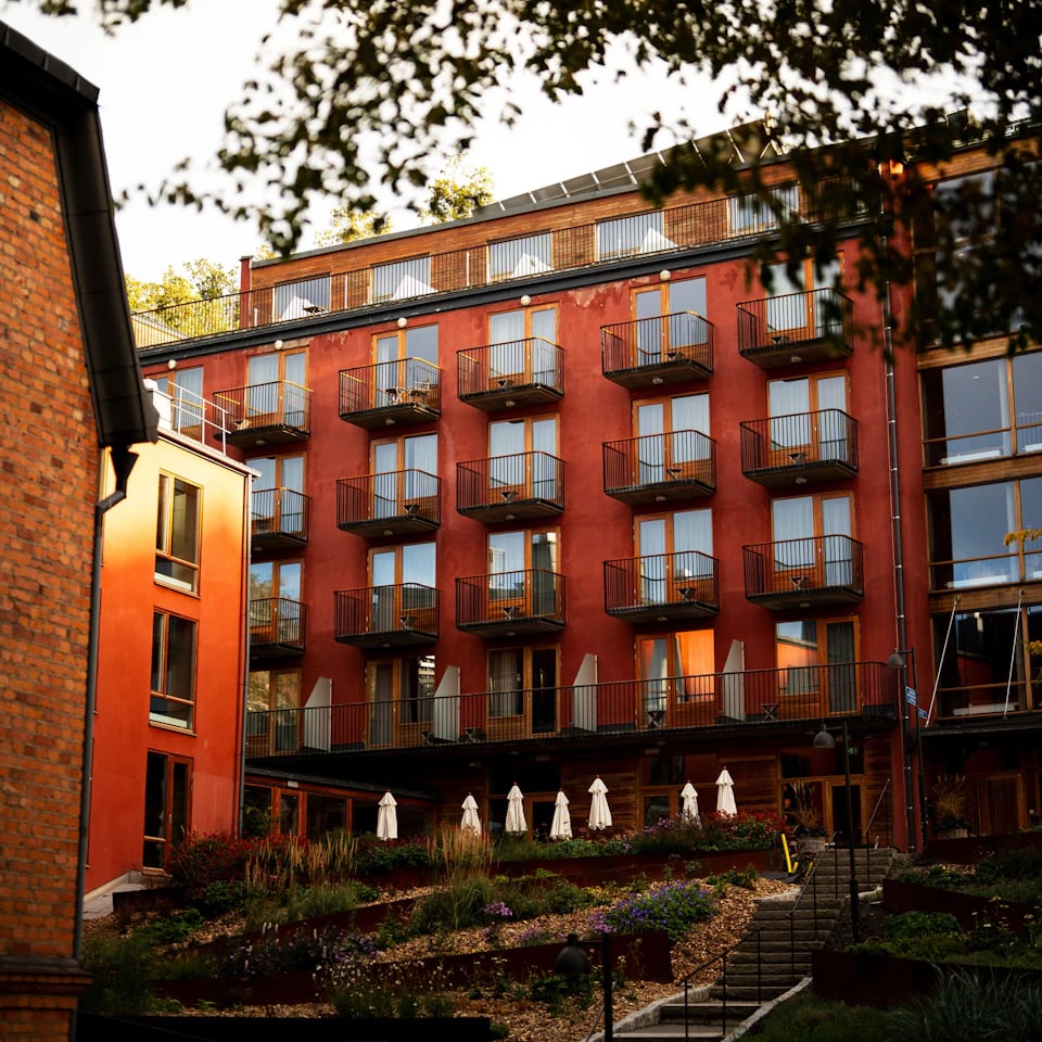 Hotel J, how it began