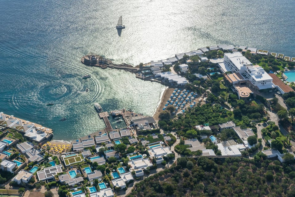 Elounda Beach Hotel & Villas, how it began