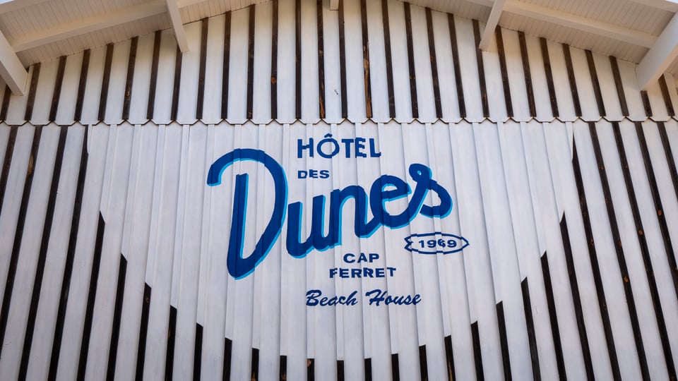 Hôtel des Dunes, how it began