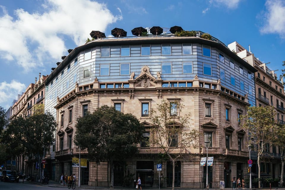 Claris Hotel & Spa, how it began