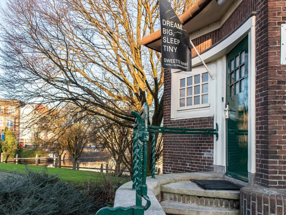 Sweets Hotel Willemsbrug, how it began