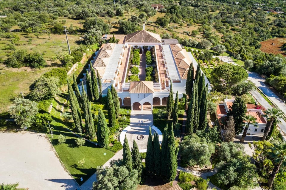 Octant Vila Monte, how it began