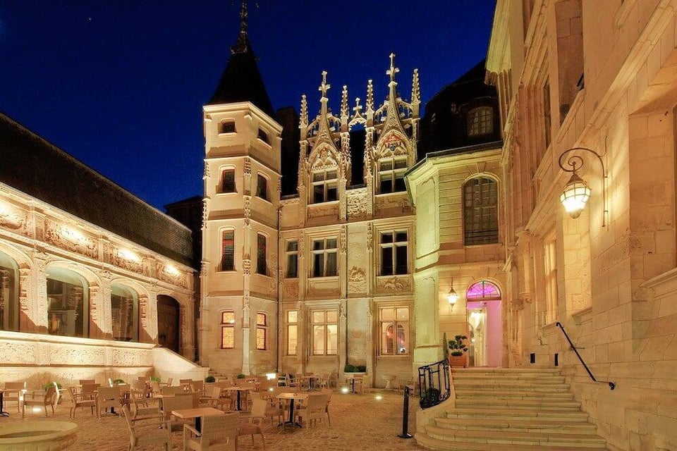 Hotel de Bourgtheroulde, Autograph Collection, how it began