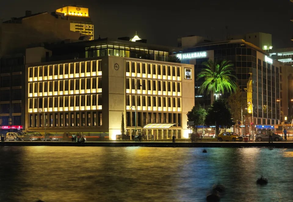 Key Hotel, how it began
