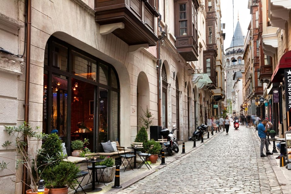 Georges Hotel Galata, how it began