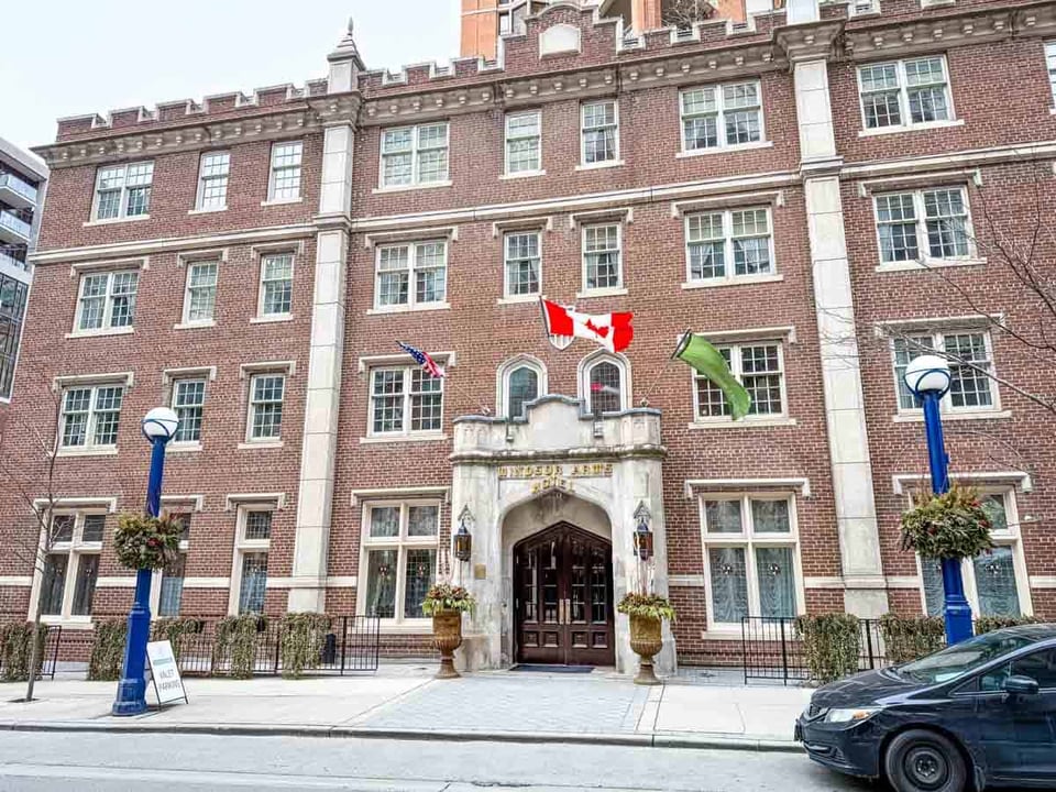 Windsor Arms Hotel, how it began