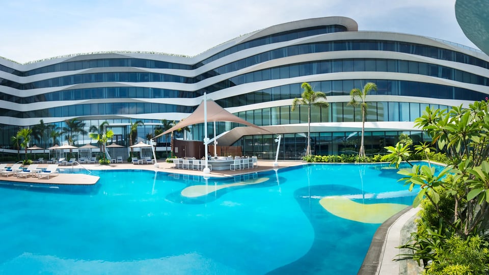 Conrad Manila, how it began