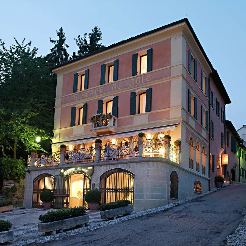 Albergo al Sole, how it began