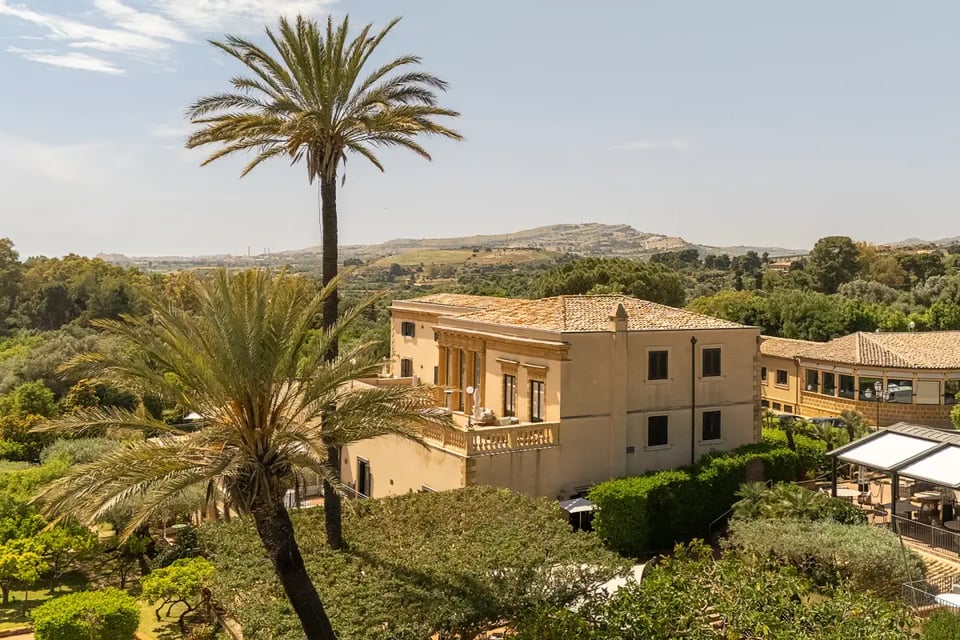 Hotel Villa Athena, how it began