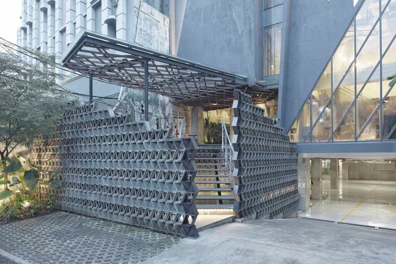 Kosenda Hotel, how it began