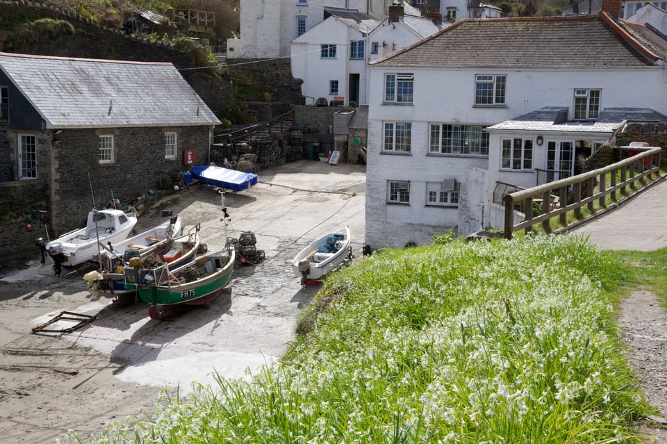 The Lugger, how it began