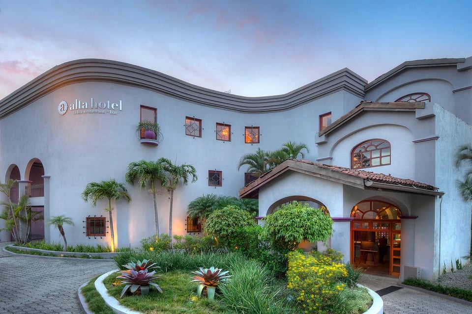 Hotel Alta Las Palomas, how it began