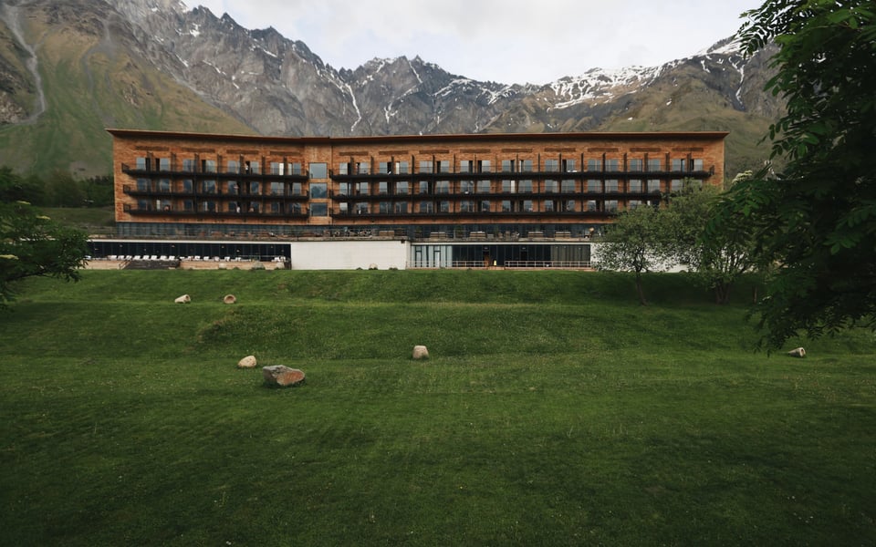 Rooms Kazbegi, how it began