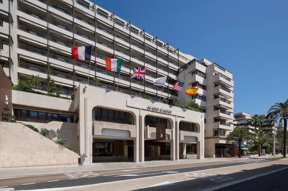 Hôtel Barrière Le Gray d'Albion Cannes, how it began