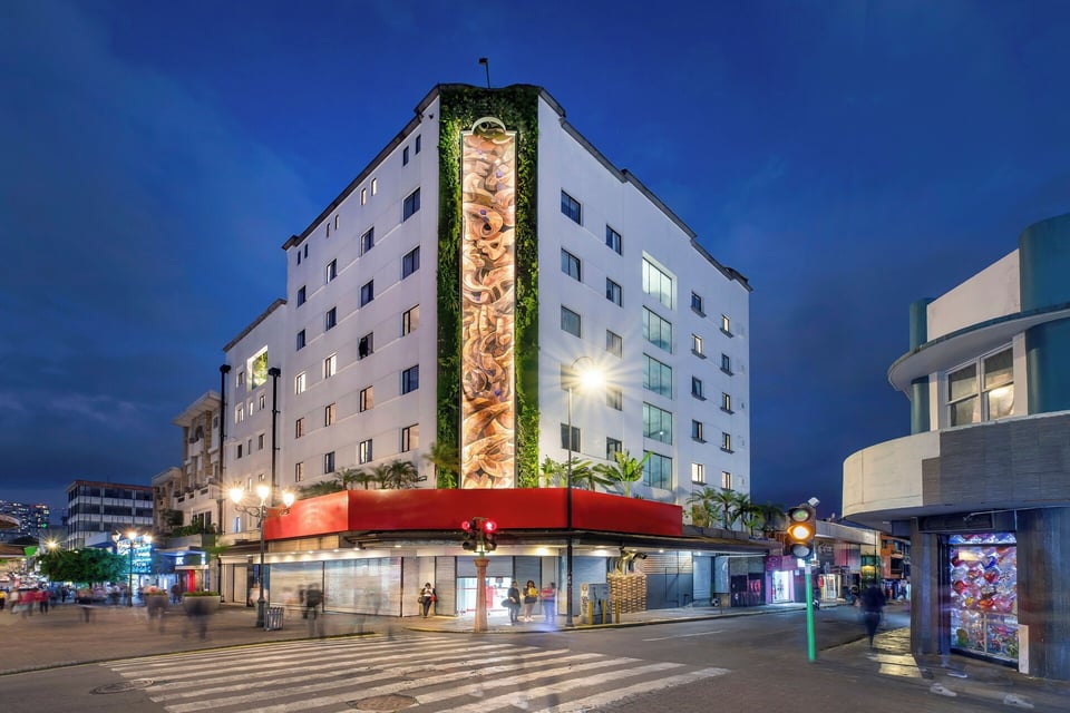 Hotel Presidente, how it began