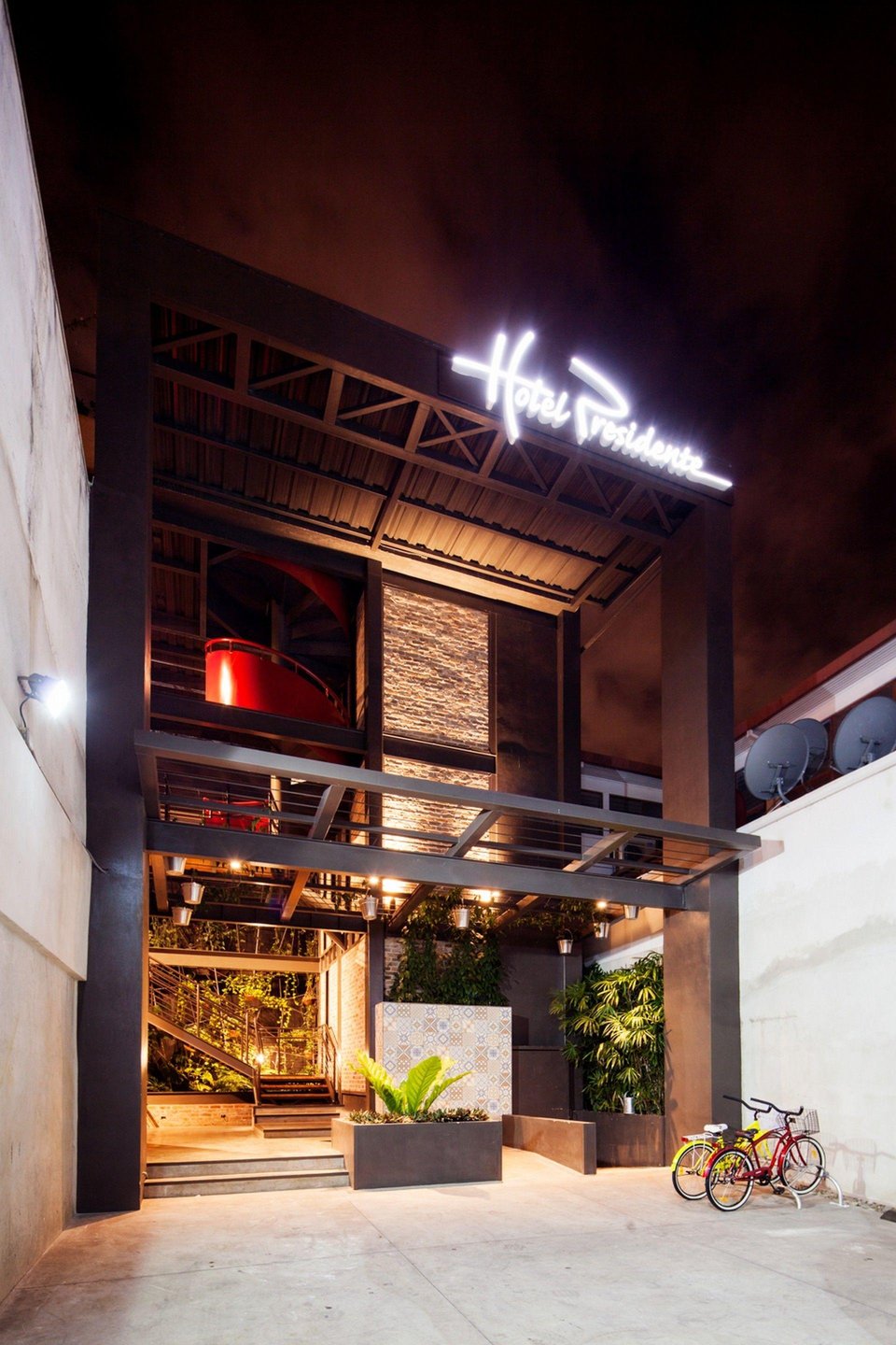 Hotel Presidente, how it began