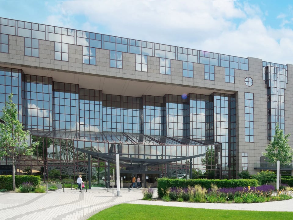 Hyatt Regency Cologne, how it began