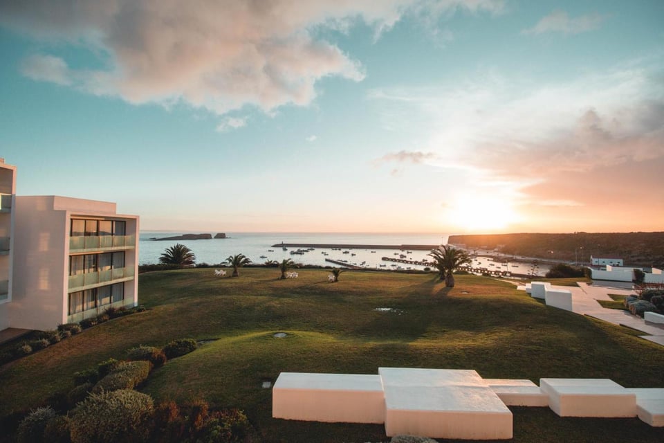 Memmo Baleeira Hotel Sagres, how it began