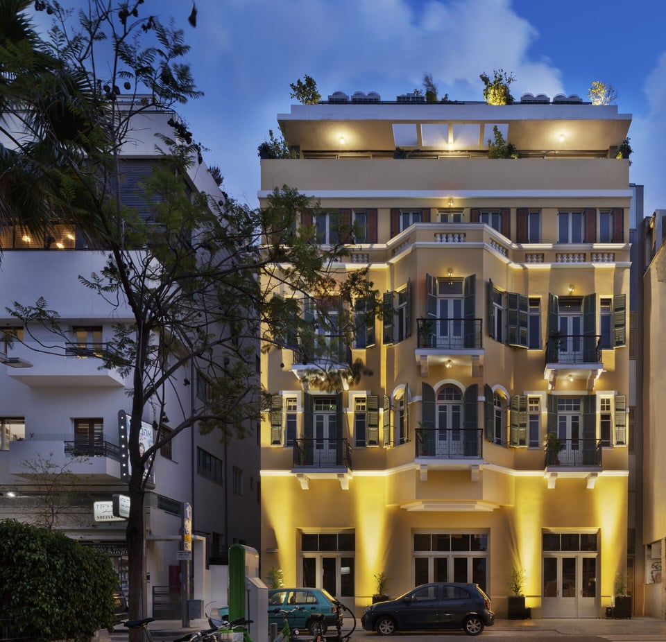 Sam & Blondi Hotel, how it began