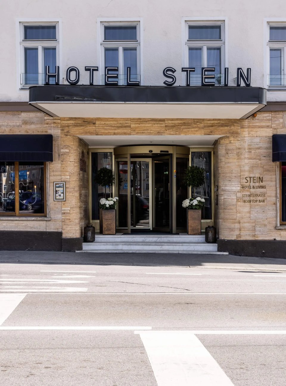 Hotel Stein, how it began
