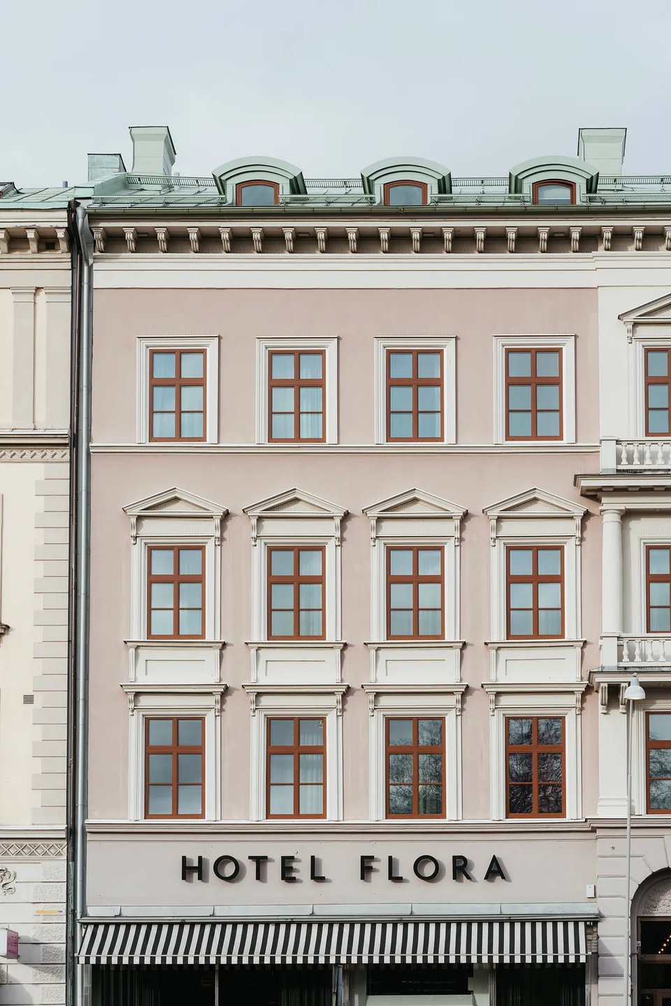 Hotel Flora, how it began
