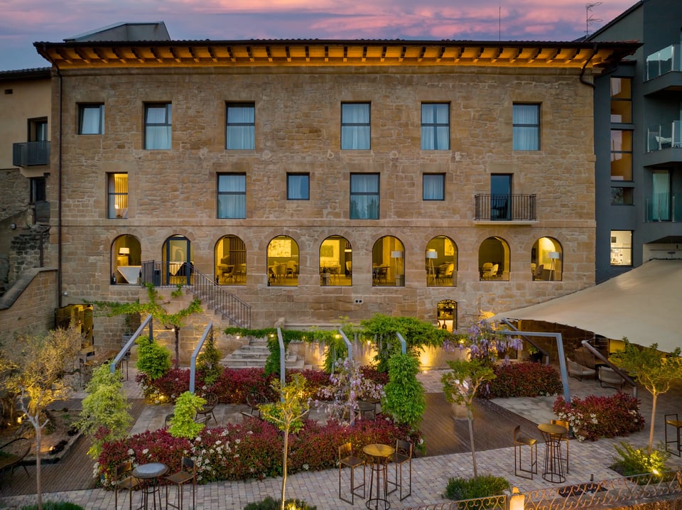 Palacio Tondon, Autograph Collection
