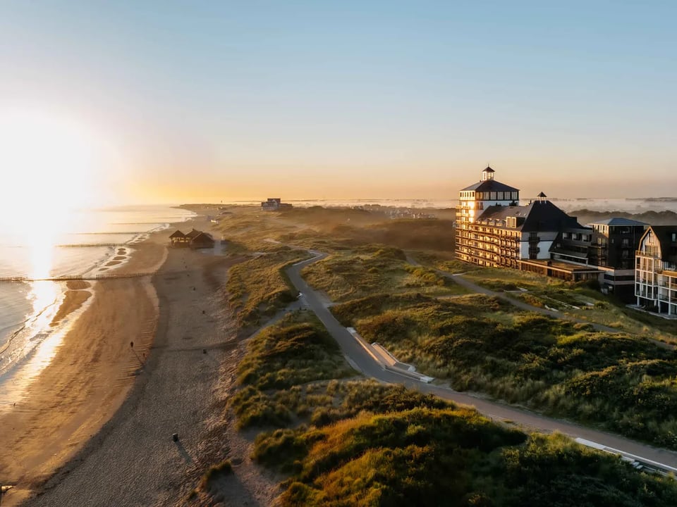Strandhotel Cadzand, how it began