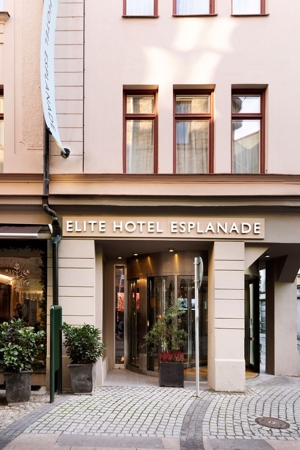 Elite Hotel Esplanade, Malmö, how it began