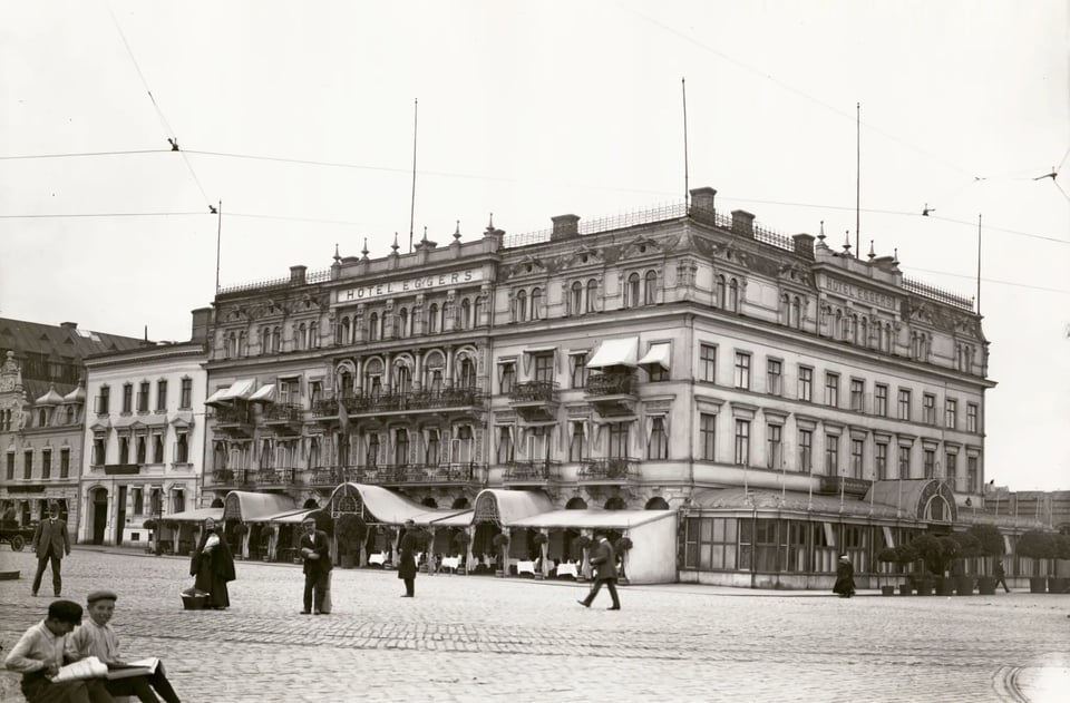 Hôtel Eggers, how it began
