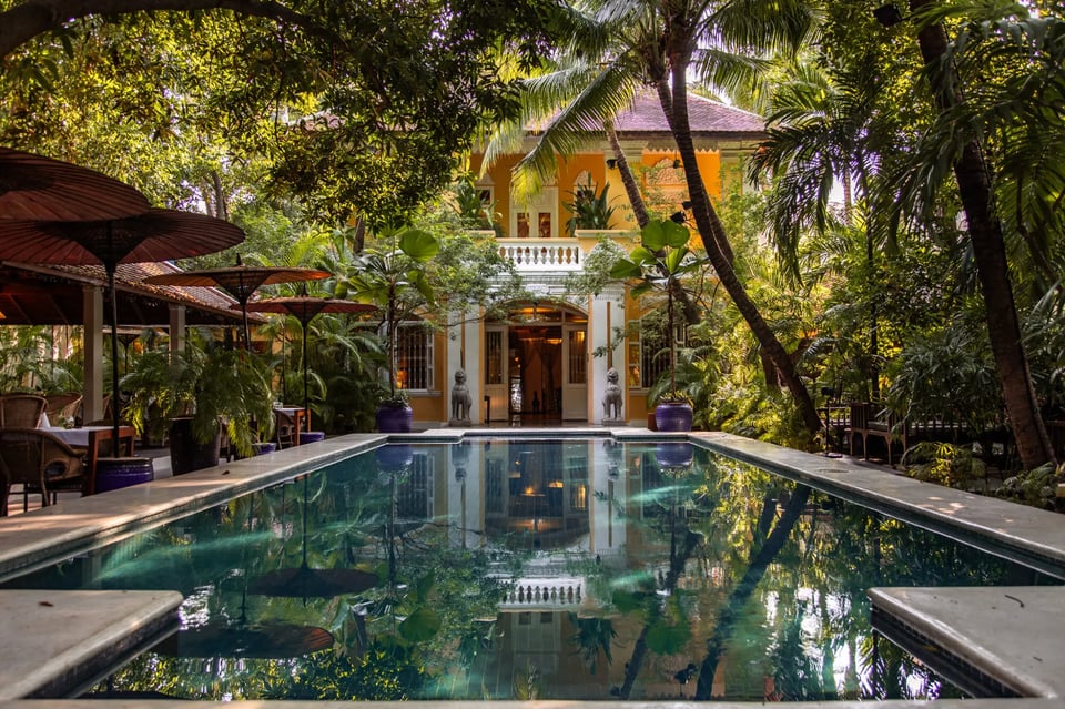 Pavilion Hotel
