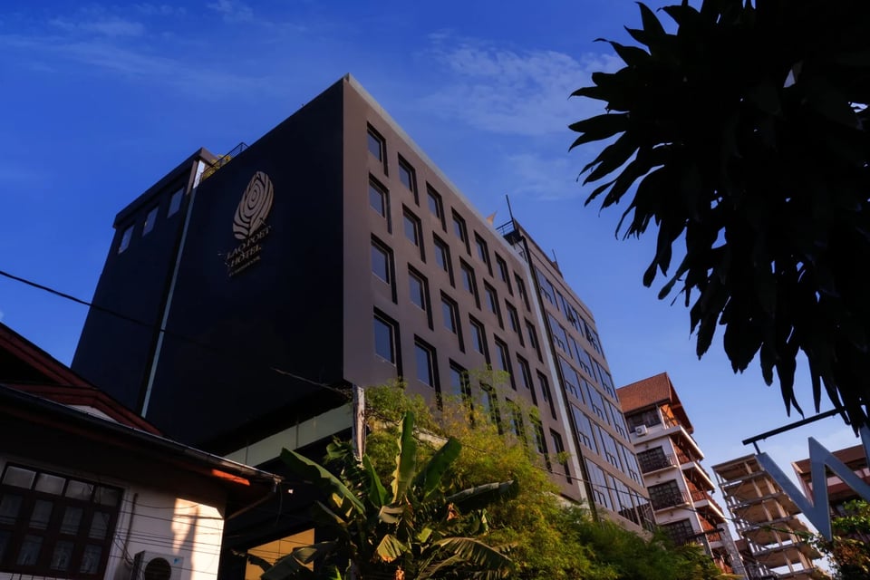 Lao Poet Hotel, how it began