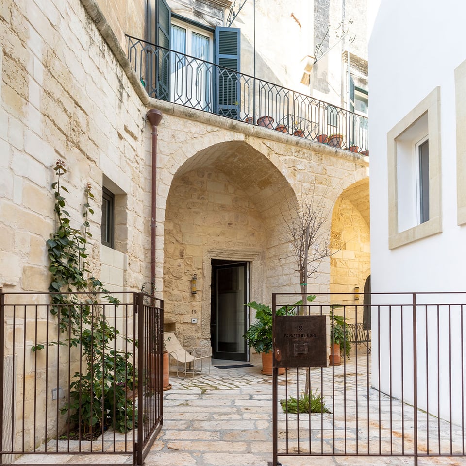 Palazzo De Noha, how it began