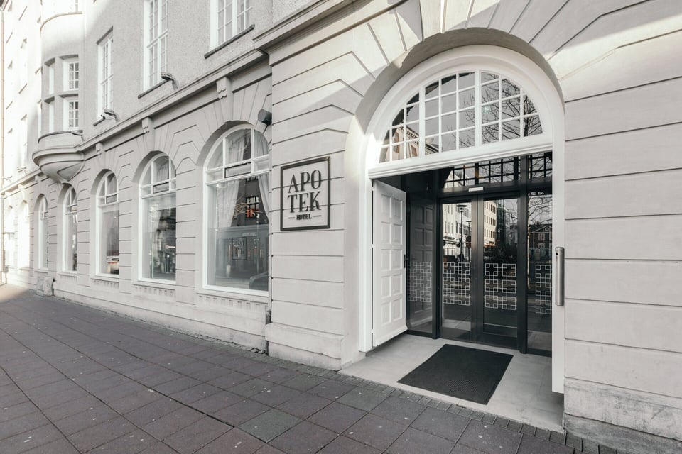 Apotek Hotel, how it began