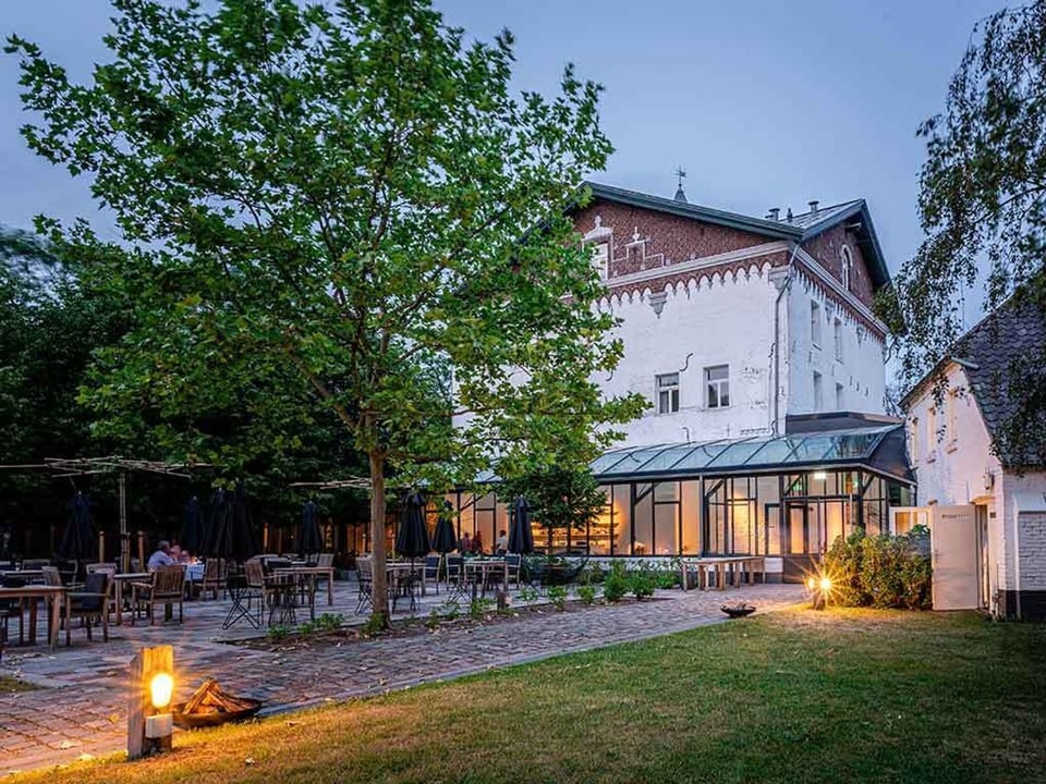 Fletcher Hotel Château De Raay, how it began
