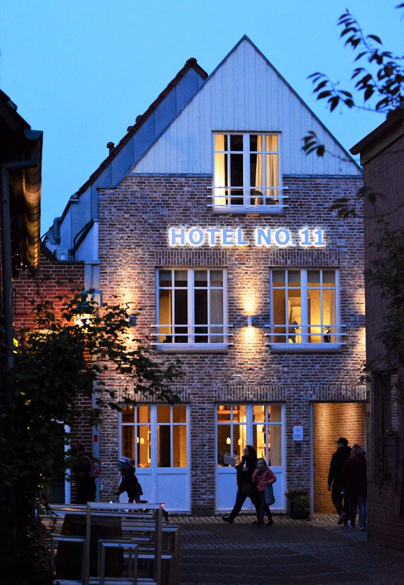Hotel No. 11, how it began